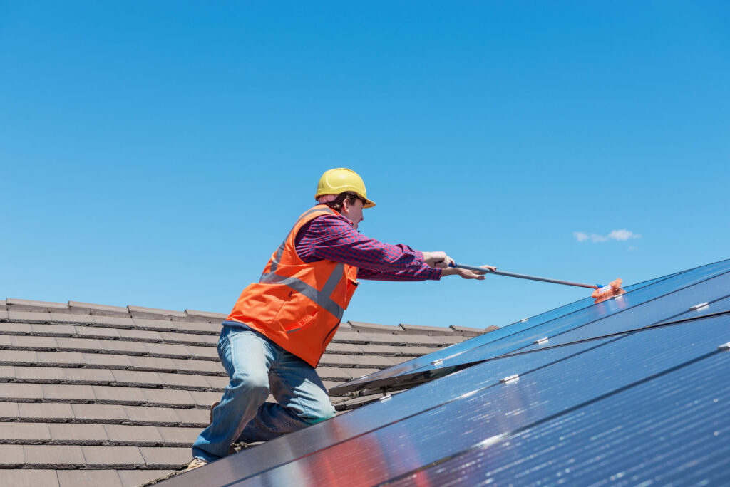 zonnepanelen reinigen
